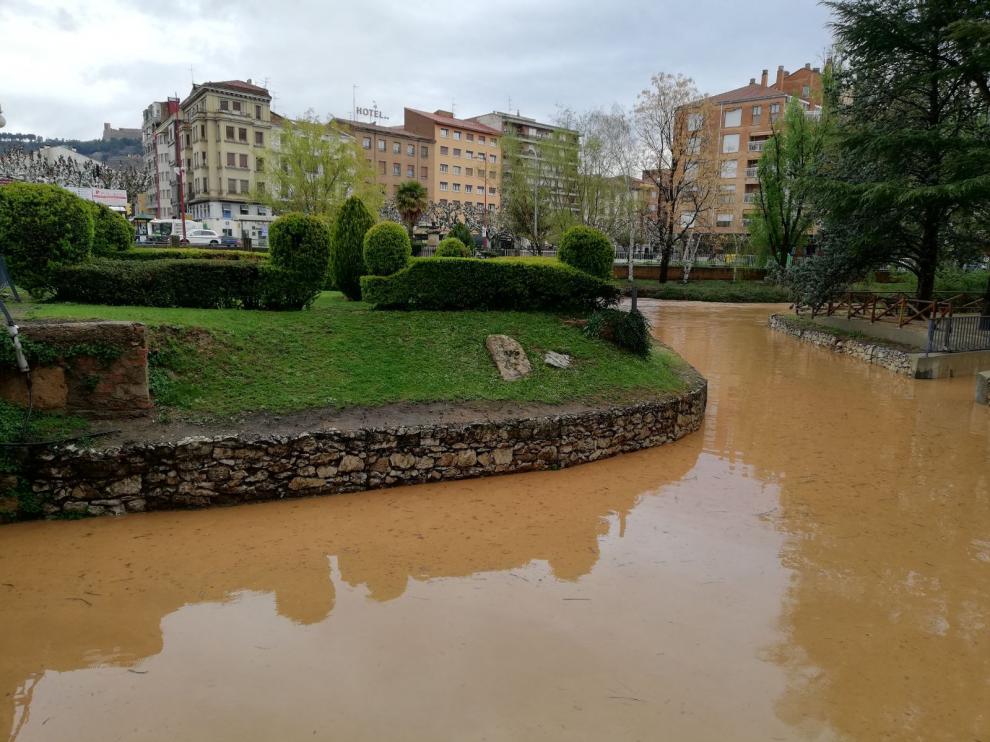 El río Jalón a su paso por Calatayud
