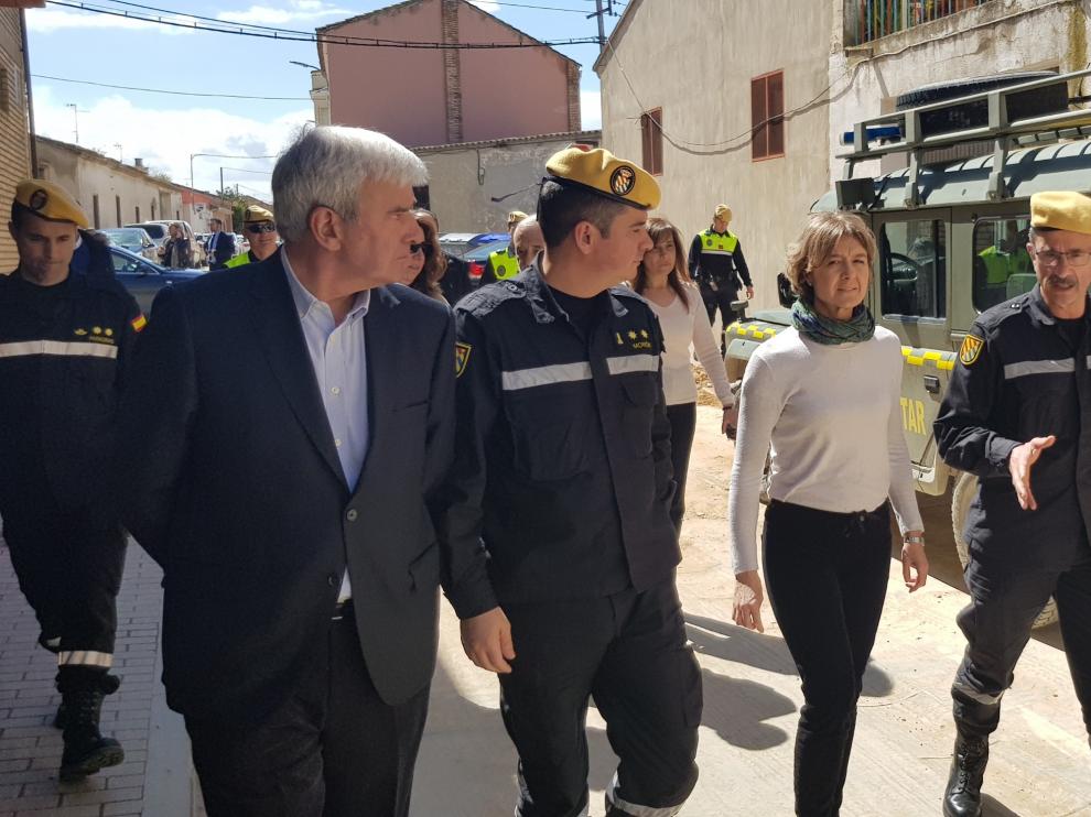 La ministra de Agricultura y Pesca, Alimentación y Medio Ambiente, Isabel García Tejerina, visita las zonas afectadas por la crecida del Ebro.