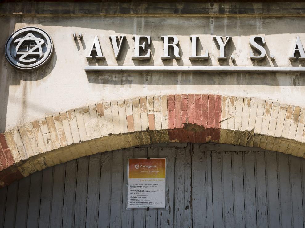 Fachada de la fábrica Averly en Zaragoza. Oliver Duch