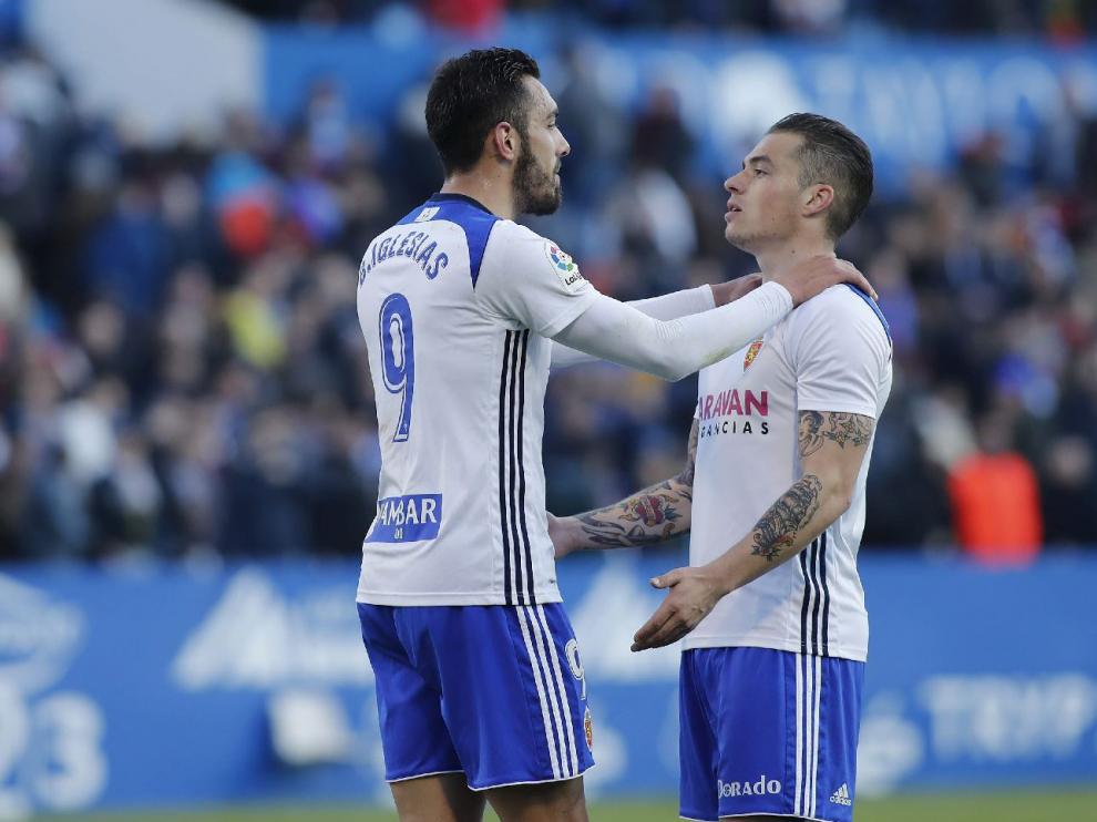 Borja Iglesias y Pombo, el que más y el que menos partidos completos ha jugado, respectivamente, entre el grupo de titulares habituales de Natxo González.