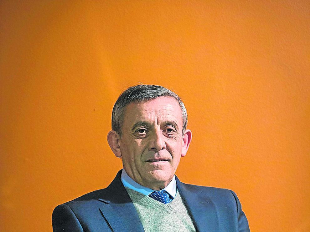 Ramírez, en su visita al Patio de la Infanta, de Ibercaja.
