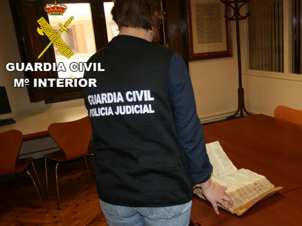 La Guardia Civil detiene a una persona por la sustracción de un manuscrito del siglo XVI del Archivo Histórico Diocesano de Teruel.