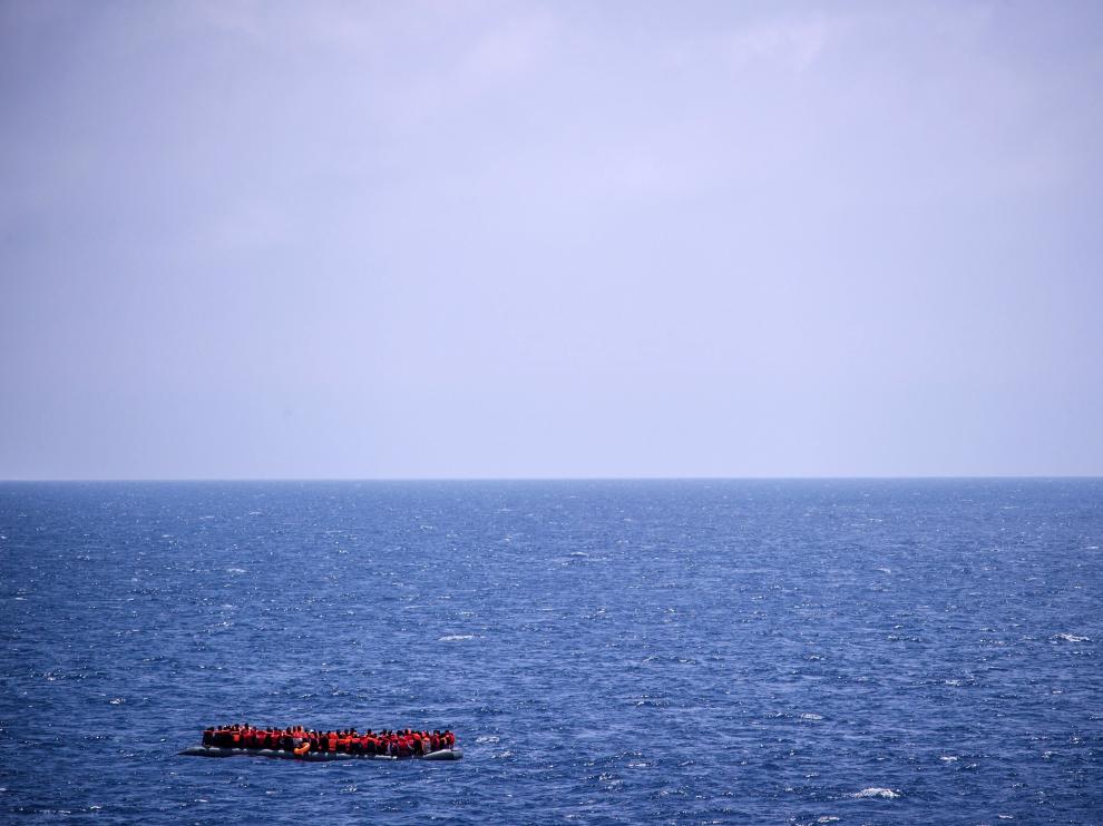 Un varón de 51 años fue rescatado del mar.