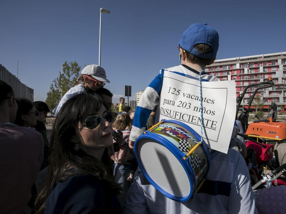 Piden más aulas en el colegio Parque Venecia de Zaragoza