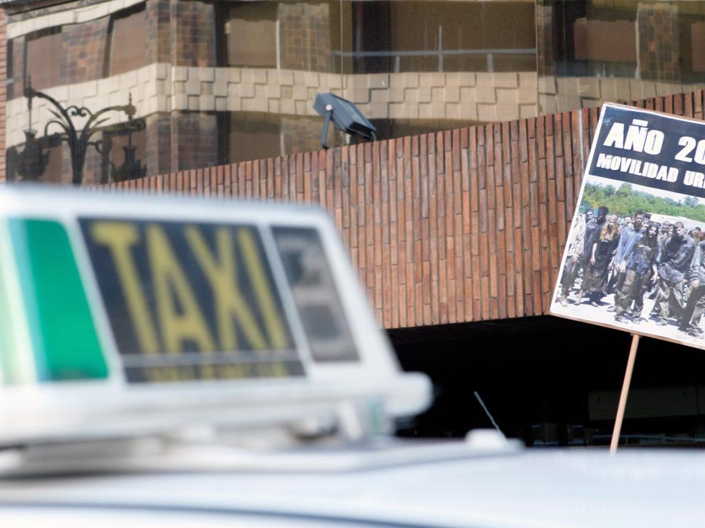 En abril había 64.217 licencias de taxi y 7.058 licencias de VTC.