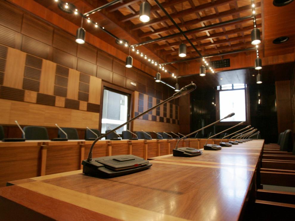 Salón de plenos del Ayuntamiento de Huesca