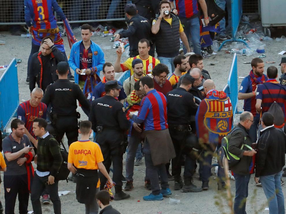 La ANC regala una camiseta a los que se les requisó en la final de la Copa del Rey.