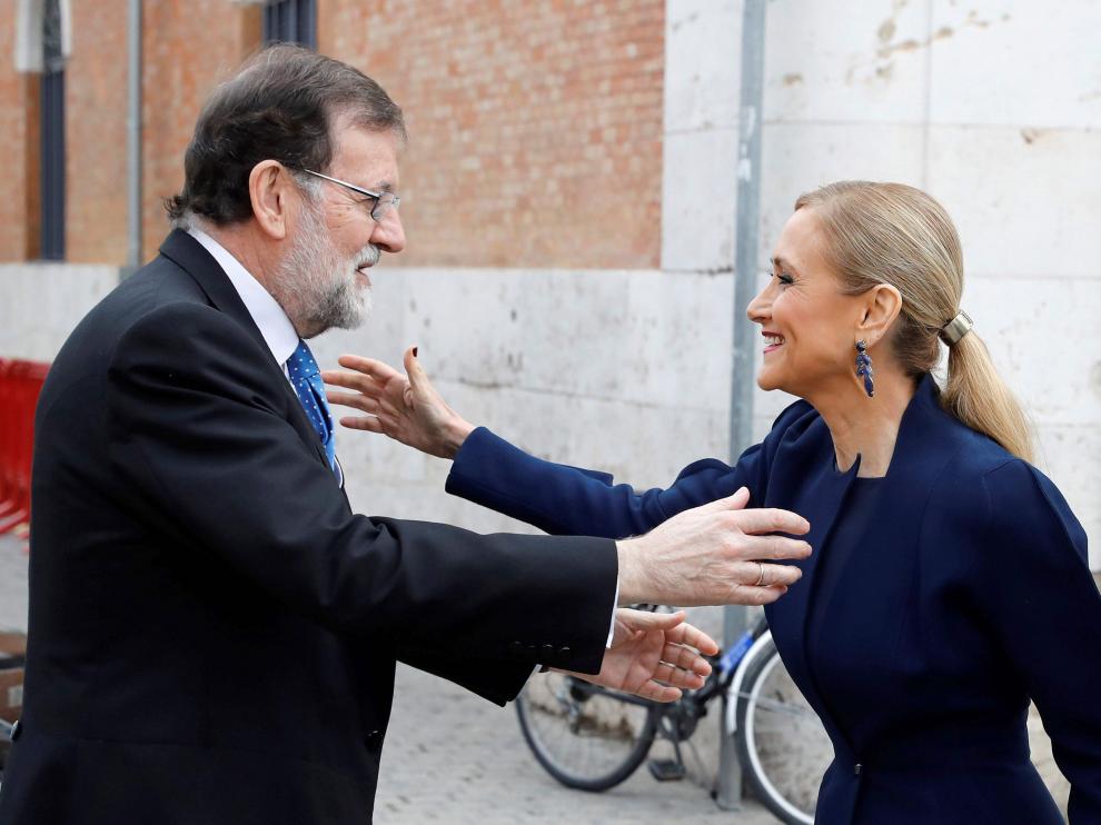 Mariano Rajoy y Cristina Cifuentes, este lunes en Alcalá de Henares.