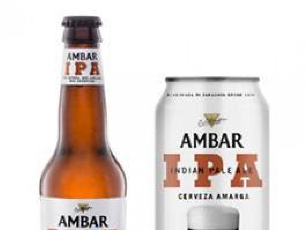 La botella y lata de la nueva cerveza Ambar IPA.