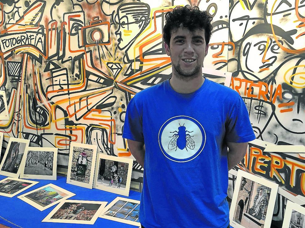 El grafitero Dani Vera, en la reciente Feria de Arte Contemporáneo de Monzón, Arteria.