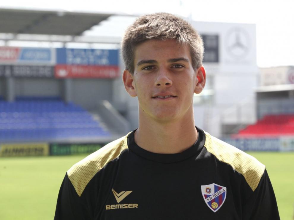 Sergio Sánchez, en su etapa en el juvenil del Huesca.