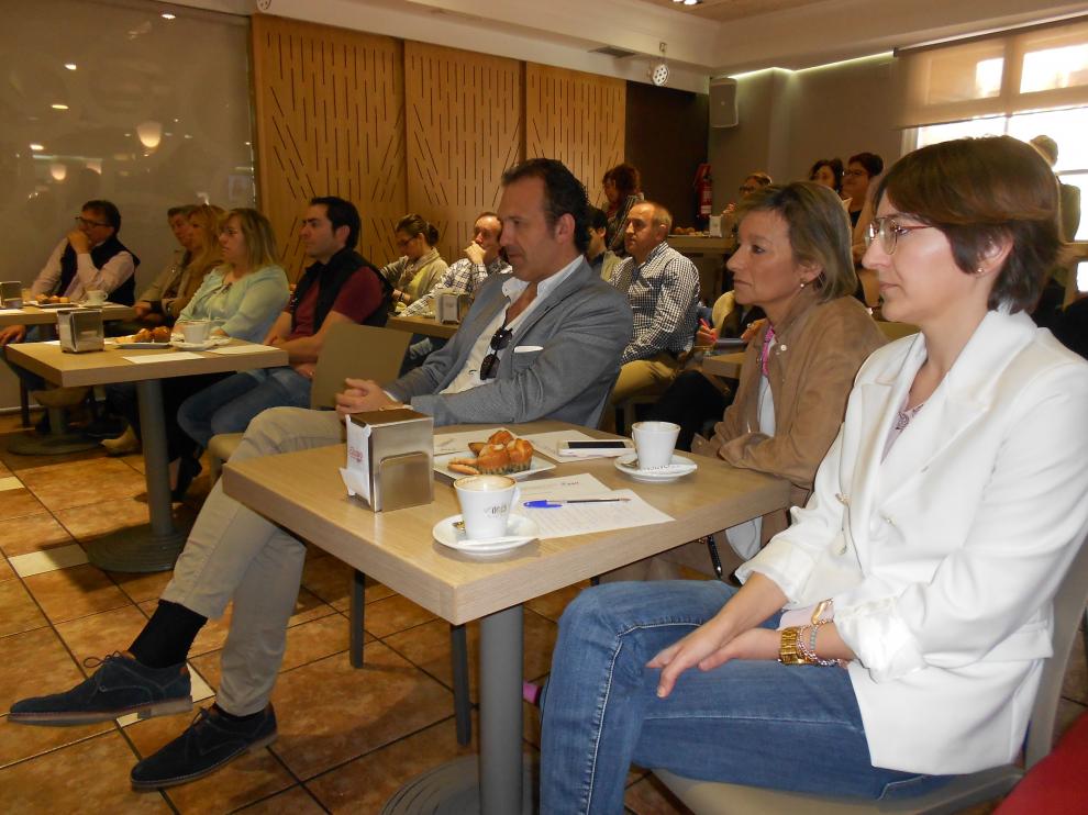 Más de treinta comerciantes han participado en esta cita organizada por la ACT