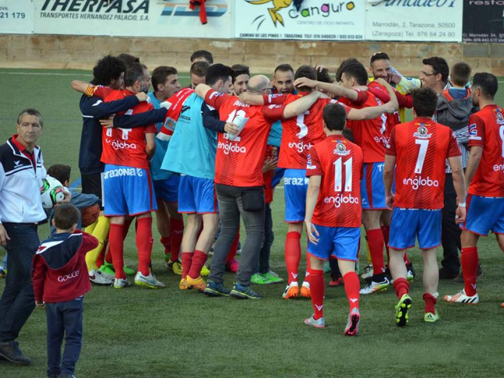 El Tarazona celebra su pase en la eliminatoria ante el San Juan