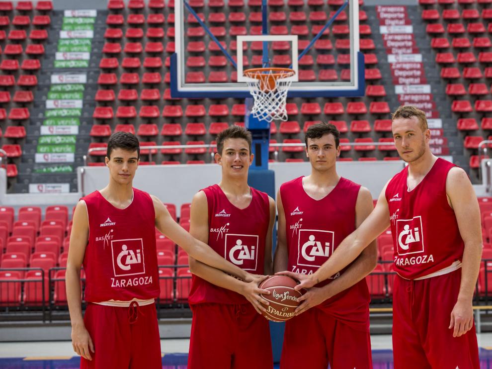 Alocén, Bernacer, Mendikote y Pursl están entrenando con el primer equipo del CAI