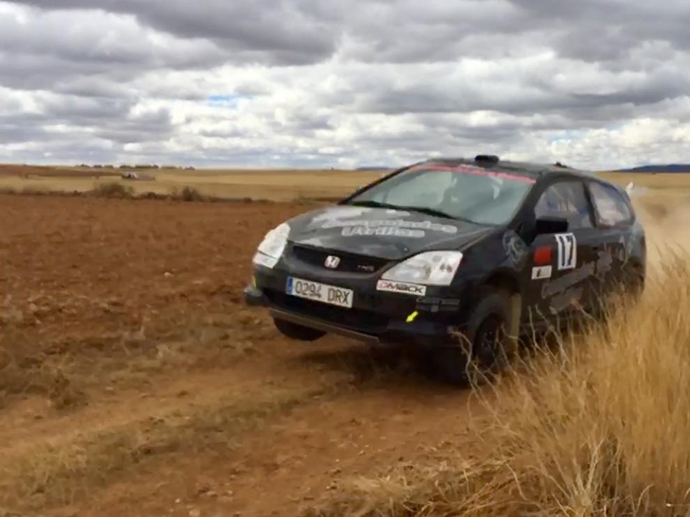 Luis Bonillo y su copiloto, el valenciano Joaquín Carrascosa (Honda Civic Type R) ganadores de VII Tramo de Tierra de Daroca
