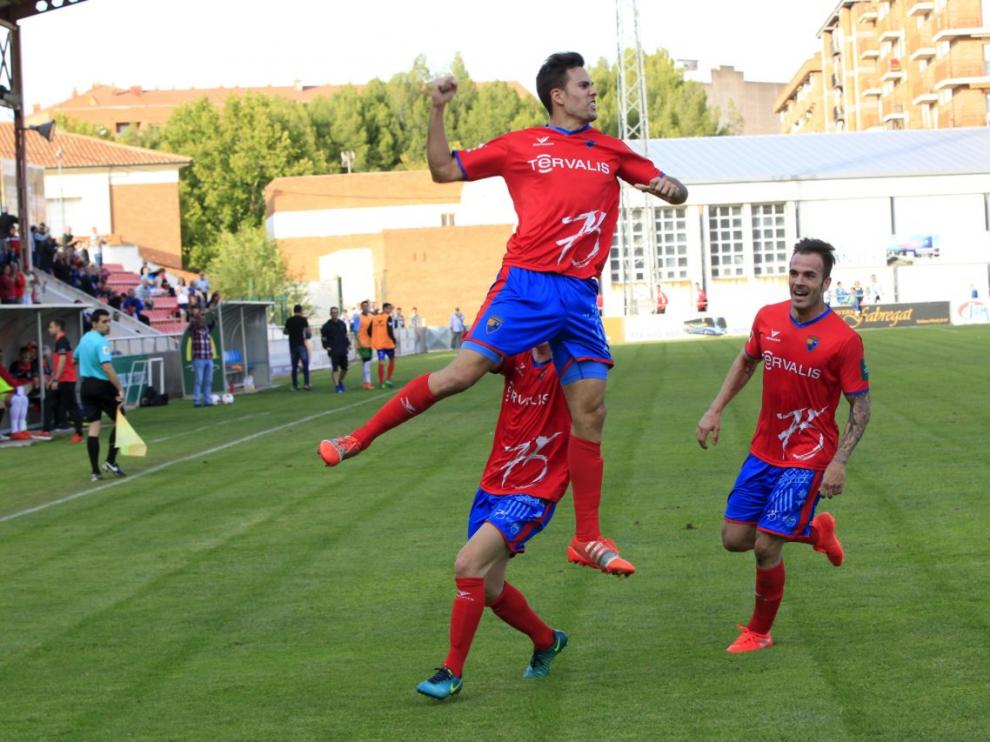 Tercera División - Teruel vs. Illueca.
