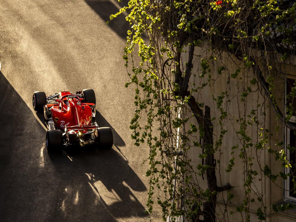 Vettel en el circuito urbano de Bakú