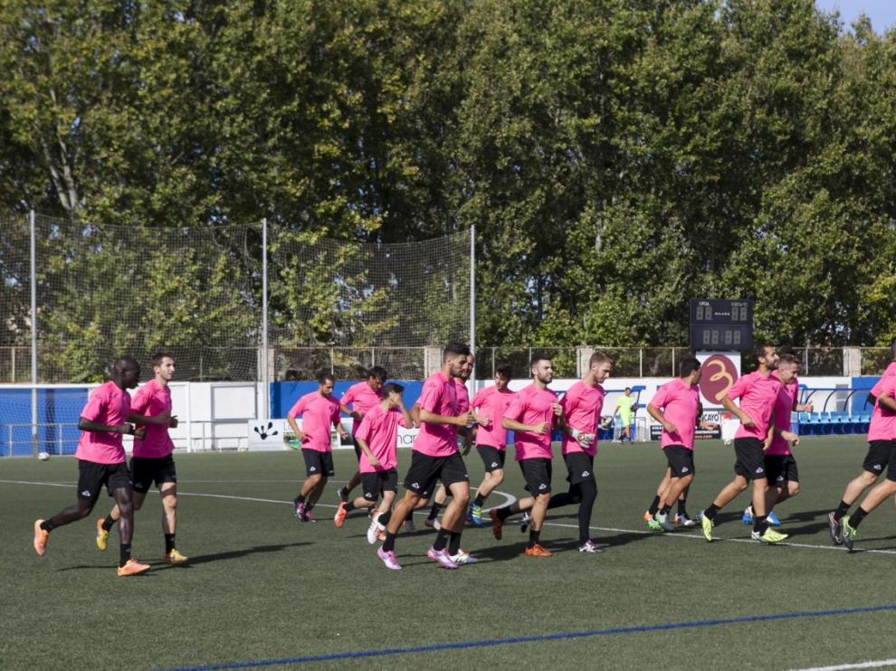 Primer día de entrenamiento de la pretemporada del Ebro en 2016.