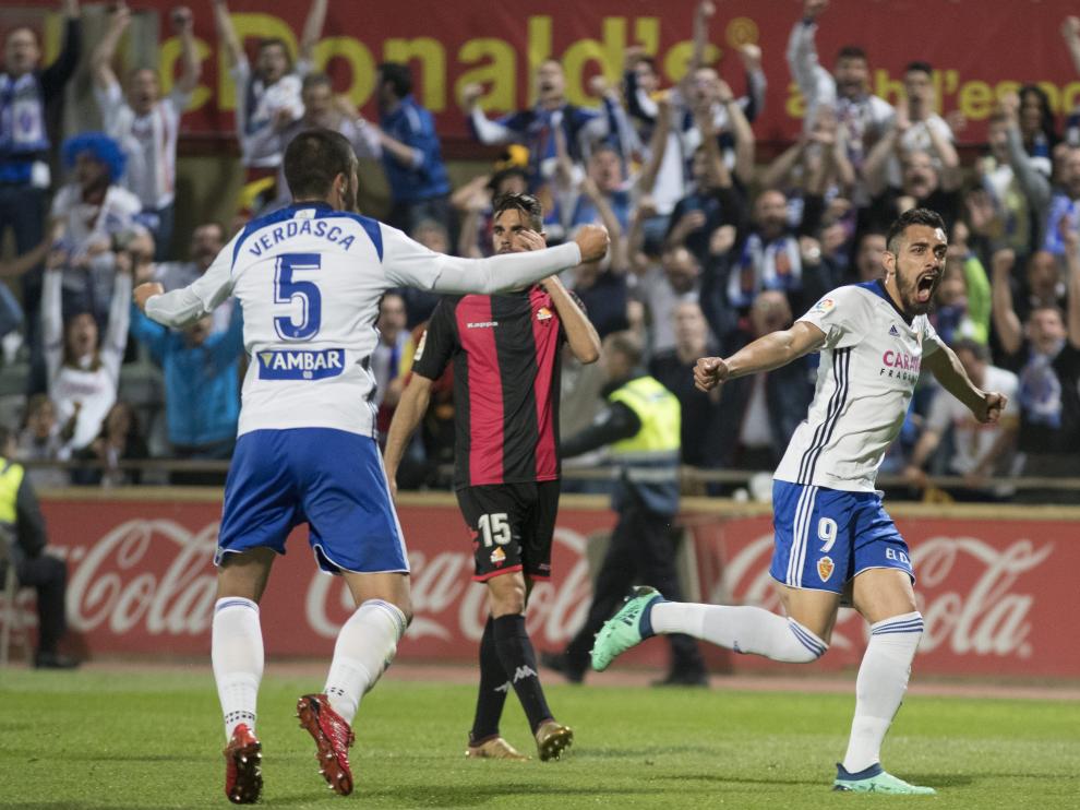 Verdasca y Borja celebran el gol zaragocista en Reus.
