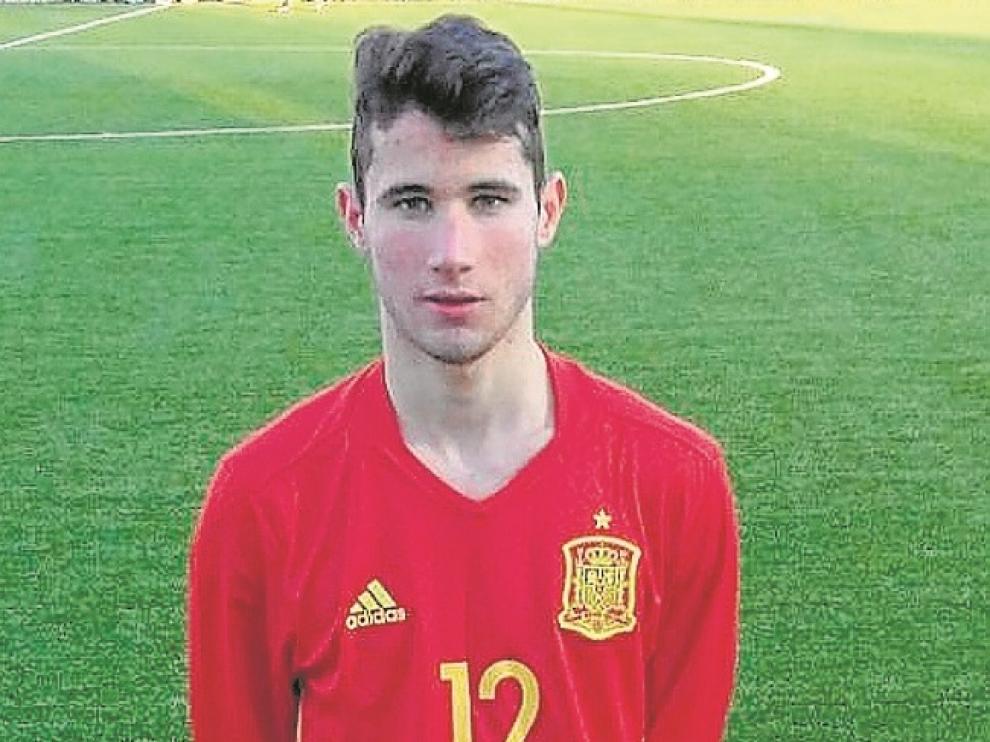 Javier Almerge, con la camiseta de la selección española.