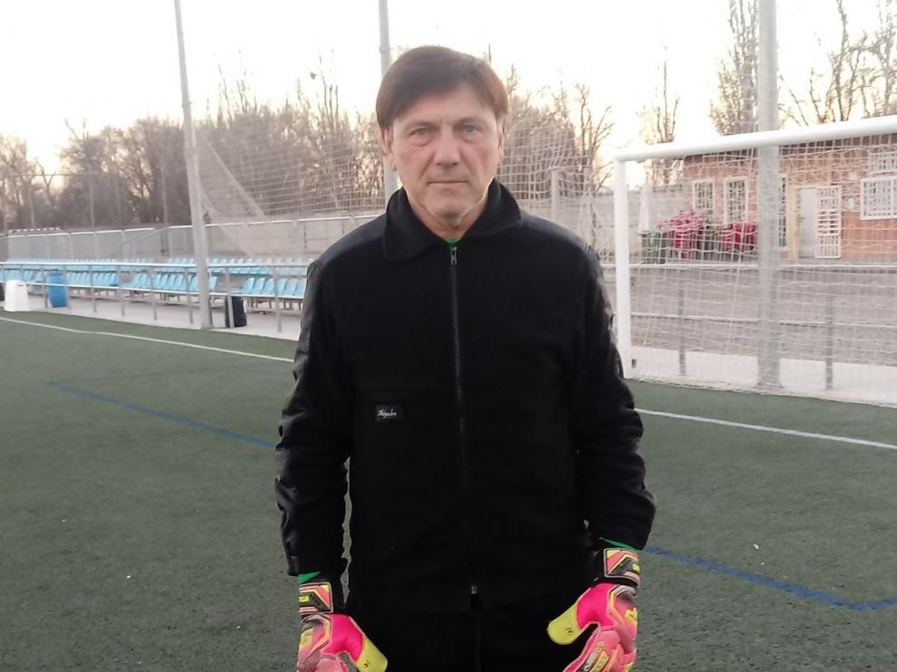 Eugenio Vitaller, antes de empezar un entrenamiento con el San Juan.