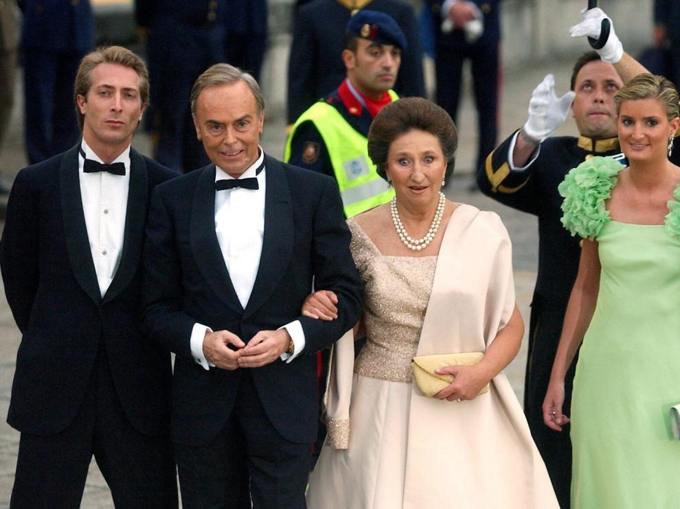A la derecha, María Zurita en una imagen de 2004.