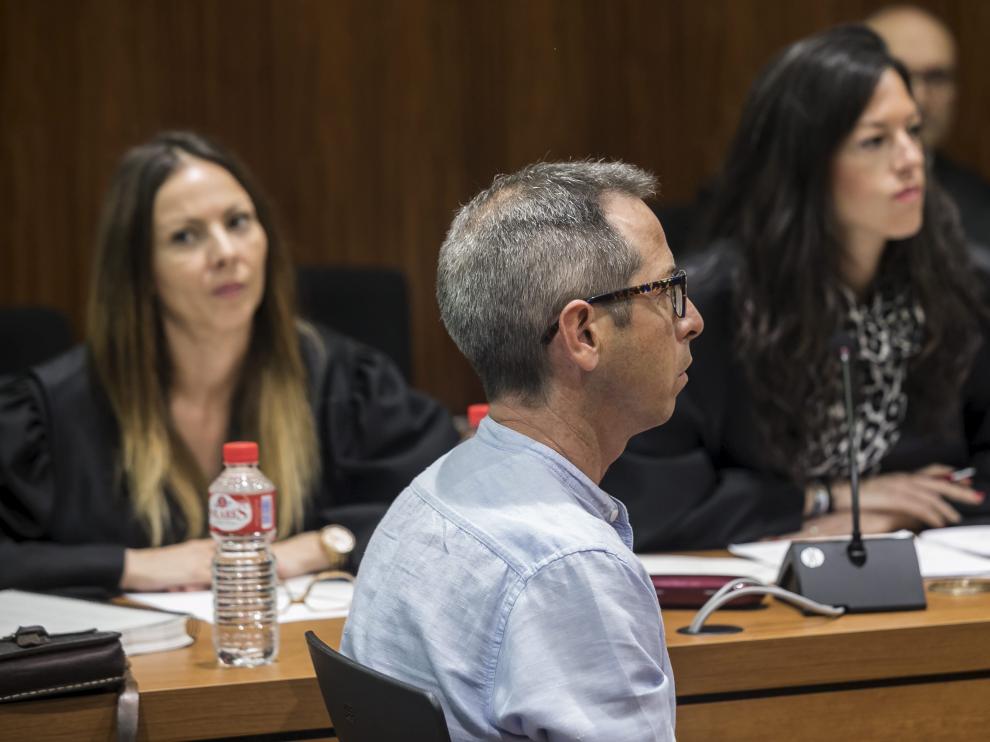 El acusado, durante la primera sesión del juicio que se celebra ante un jurado popular en la Audiencia de Zaragoza.