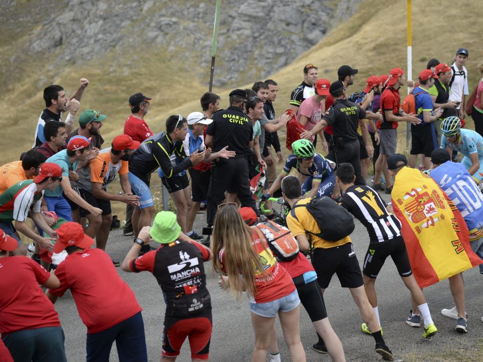 Ambiente en la vuelta ciclista en la llegada a Formigal en la edición de la Vuelta en 2016
