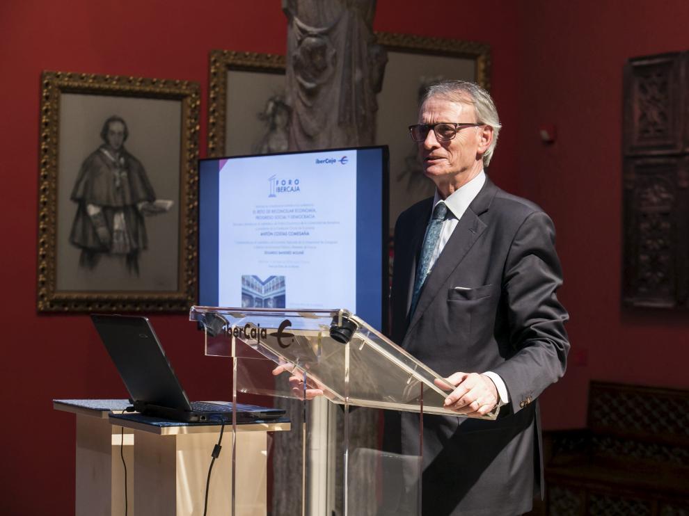 Antón Costas en el Patio de la Infanta.