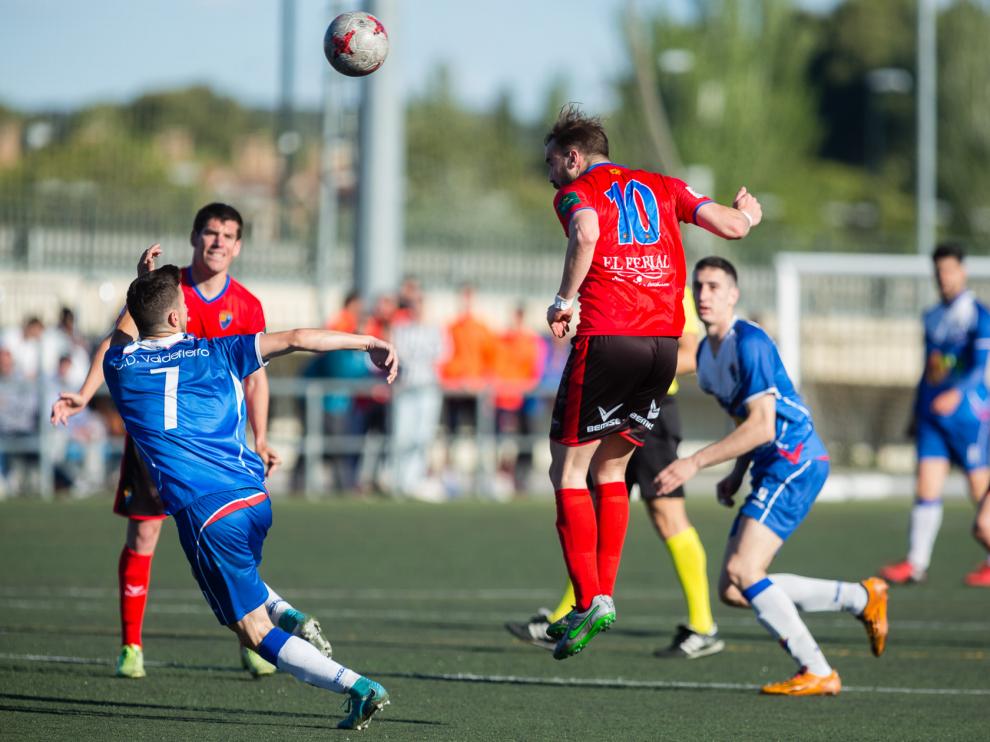 Fútbol. Tercera División- Valdefierro vs. Teruel. Daniel Marzo