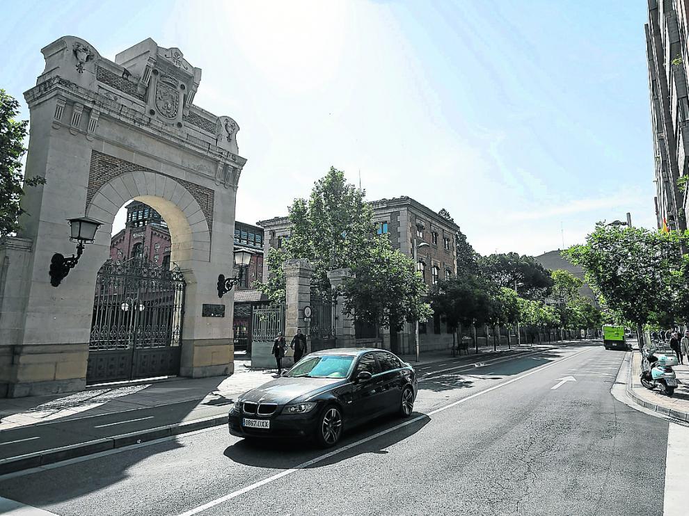 La fachada del Matadero cuenta con cinco accesos.