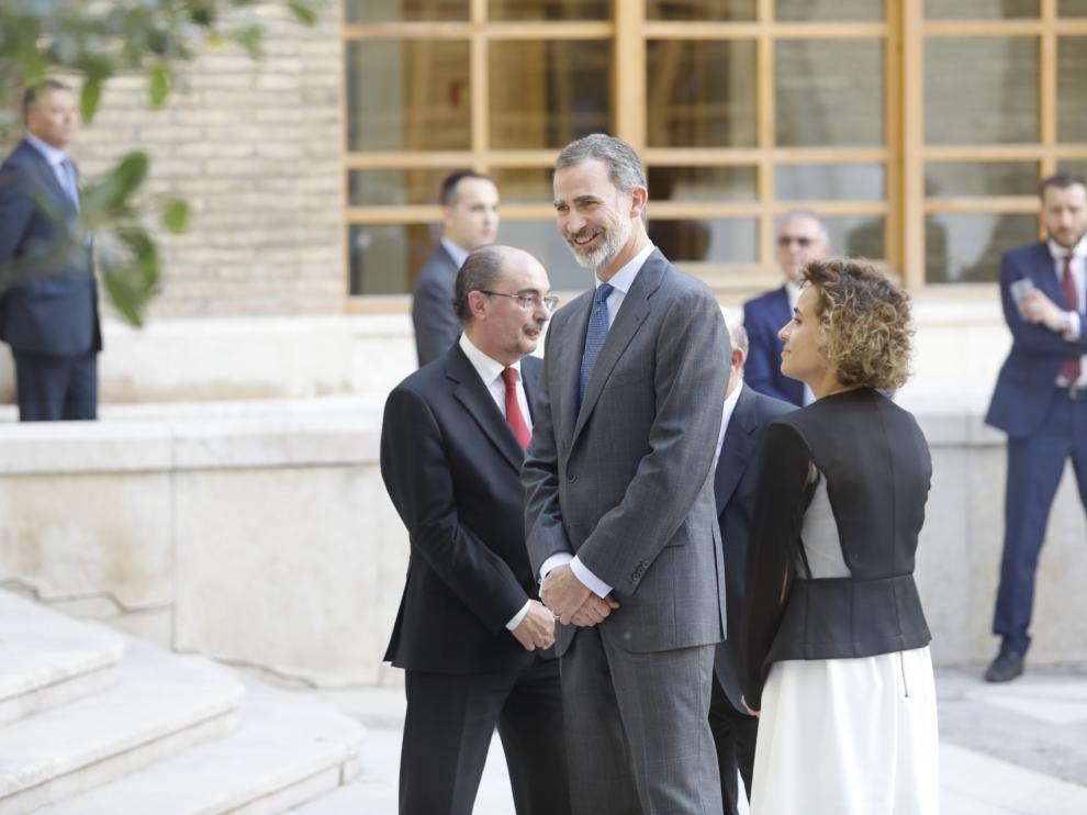 El Rey, en el edificio Pignatelli, sede del Gobierno de Aragón.