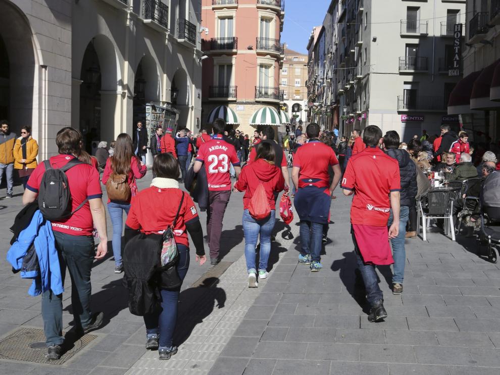 Aficionados del Osasuna, uno de los equipos que más visitantes atrajo a Huesca esta temporada