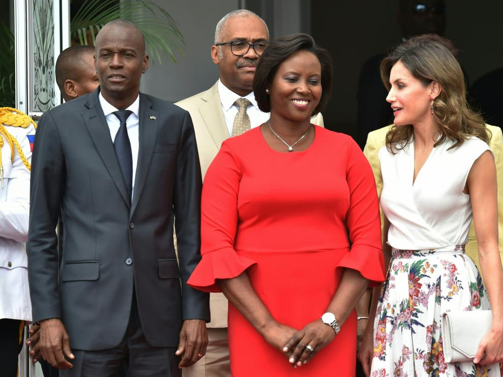 La reina Letizia con el presidente de Haití y su esposa, este miércoles