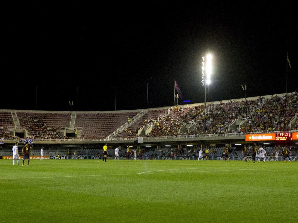 Un momento del primer partido en la historia de los Barcelona B-Real Zaragoza en el Mini Estadi, en agosto de 2013 (victoria local por 1-0).