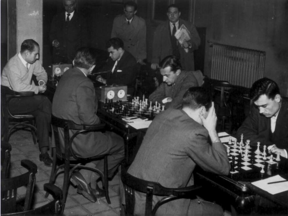 Rey Ardid y Borao en una partida en 1958.