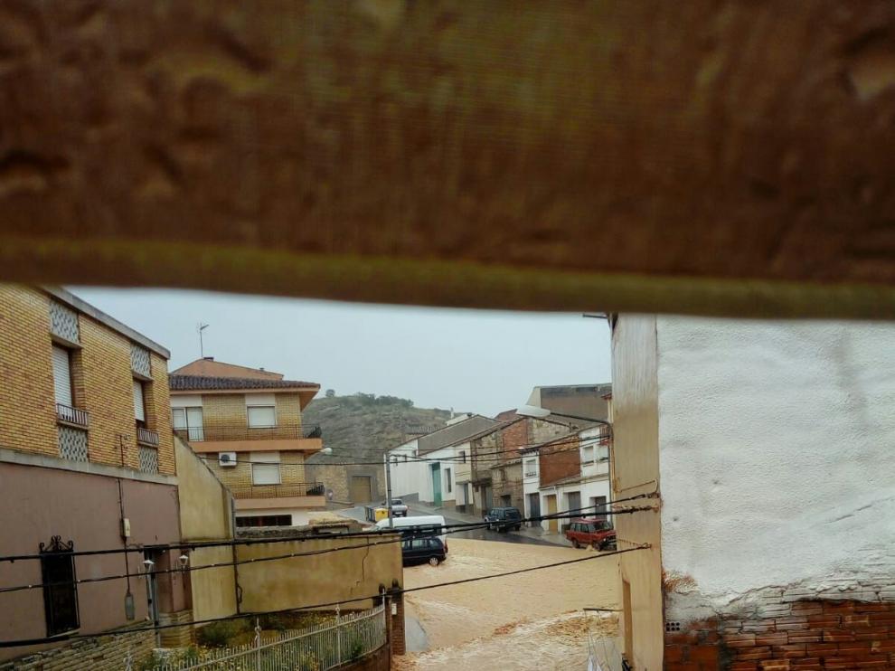 Calles convertidas en ríos en Peñalba.