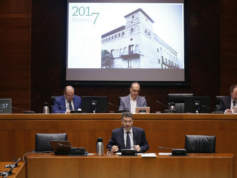 El presidente del TSJA, Manuel Bellido, compareció ayer en las Cortes con la memoria judicial.