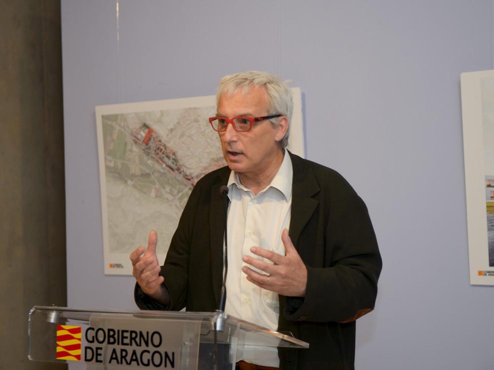 Toni Casamor presenta el proyecto del Museo de la Guerra Civil en Teruel.