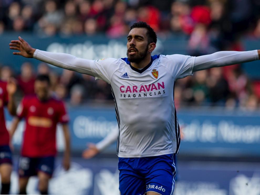 Borja Iglesias celebra uno de los 22 goles que ha marcado con la elástica zaragocista