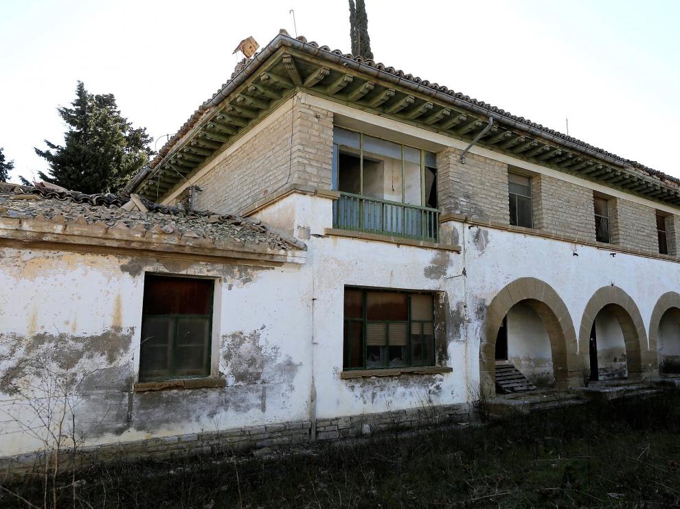 Estado actual de la Granja de Almudévar, propiedad de la CHE.