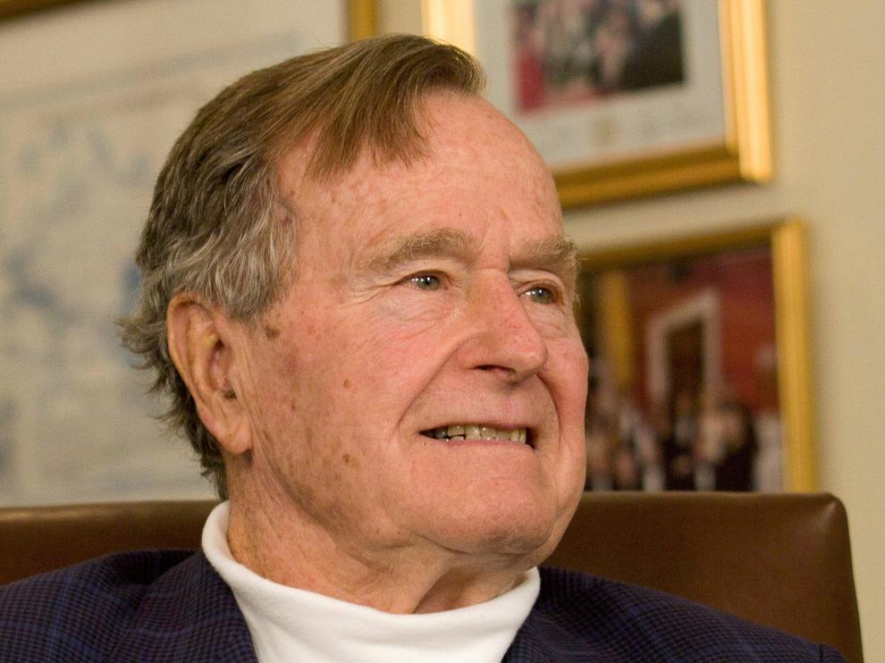 George H.W. Bush pasará su 94 cumpleaños acompañado por su familia.