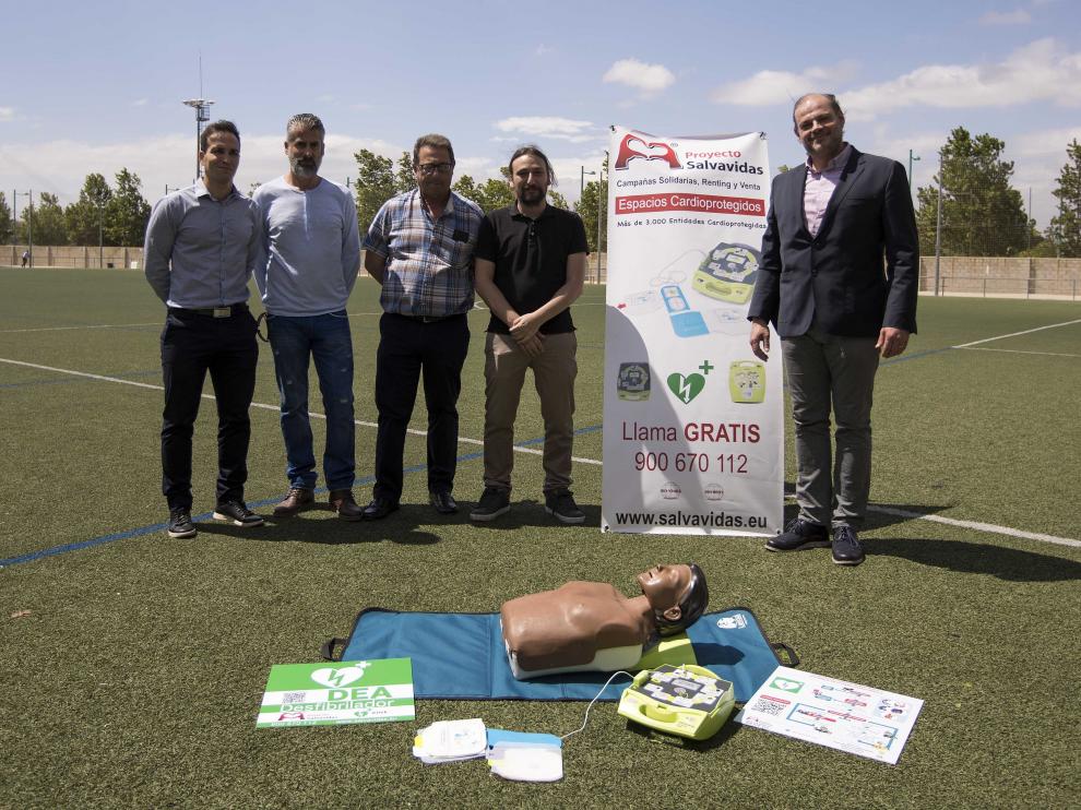 Presentación de los desfibriladores en el CMF Ranillas