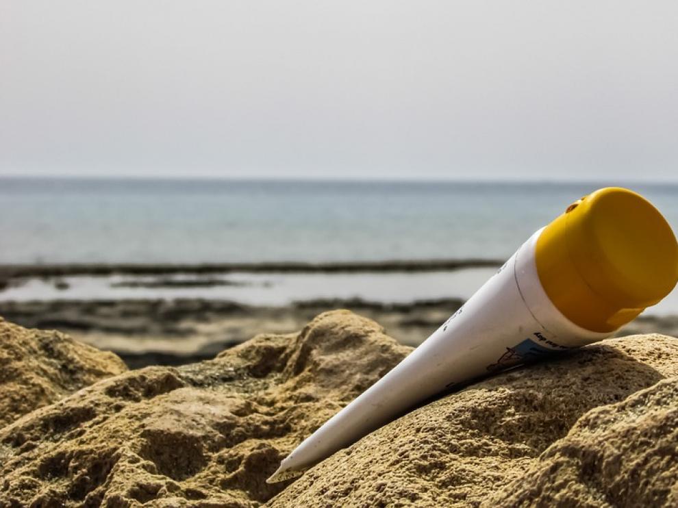Ni siquiera las cremas de factor 50 protegen totalmente de la radiación ultravioleta.