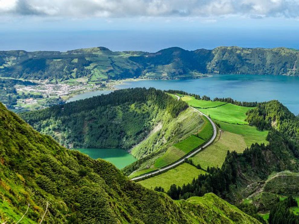 Los paisajes de las islas Azores enamoran a los seguidores del turismo activo.