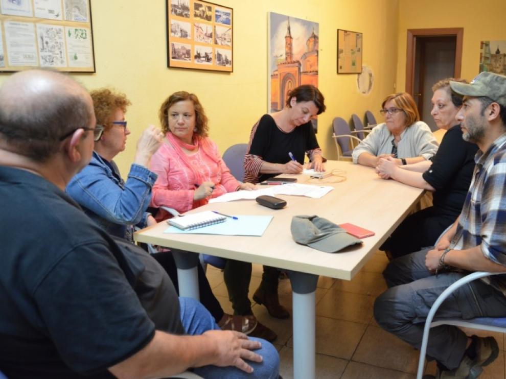 Reunión de las asociaciones vecinales Lanuza-Casco Histórico y Parque Bruil-San Agustín