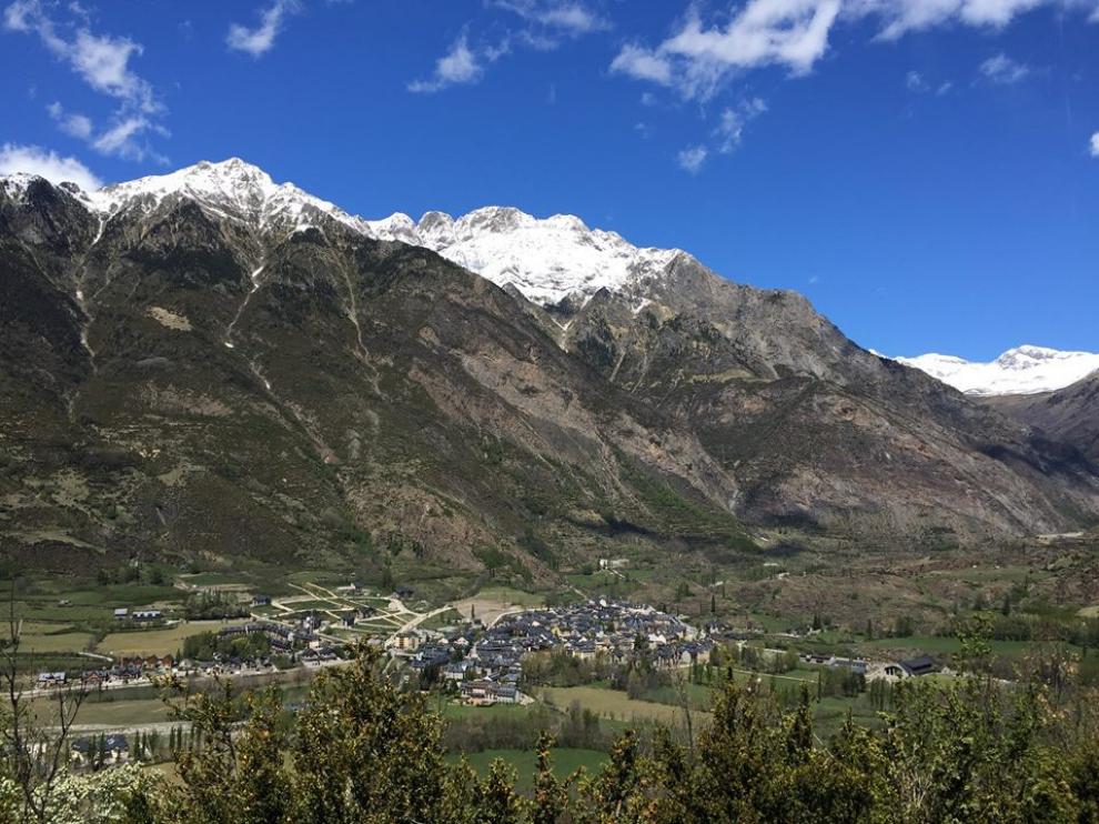 Vista de la localidad de Benasque
