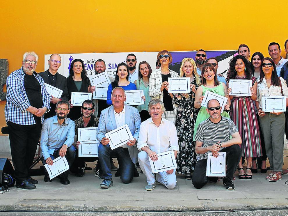 Algunos de los nominados, en la fiesta que tuvo lugar ayer en el Museo de Zaragoza.