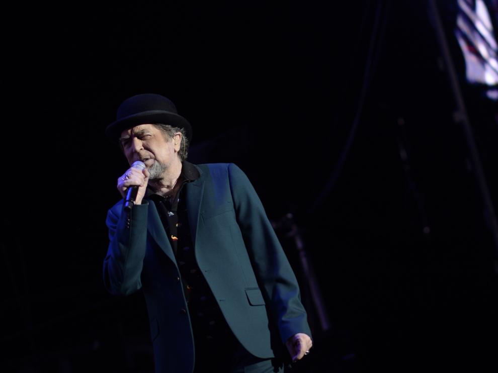 Joaquín Sabina se queda mudo en el escenario