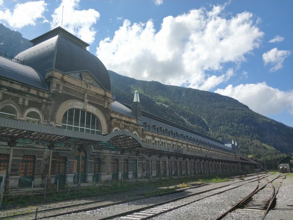 Canfranc y Bedous, a 25 kilómetros de un sueño